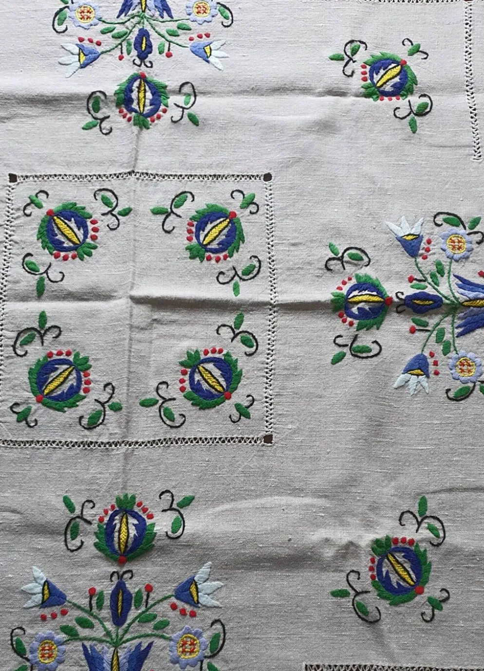 Nappe brodée main Artisanat polonais