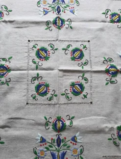 Nappe brodée main Artisanat polonais