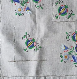 Nappe brodée main Artisanat polonais