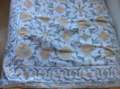 Nappe carrée 120 X 117 cm