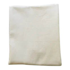 Nappe damassée 160 x 130 motif rectangle