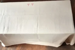 Nappe de campagne monogrammée tt en rouge
