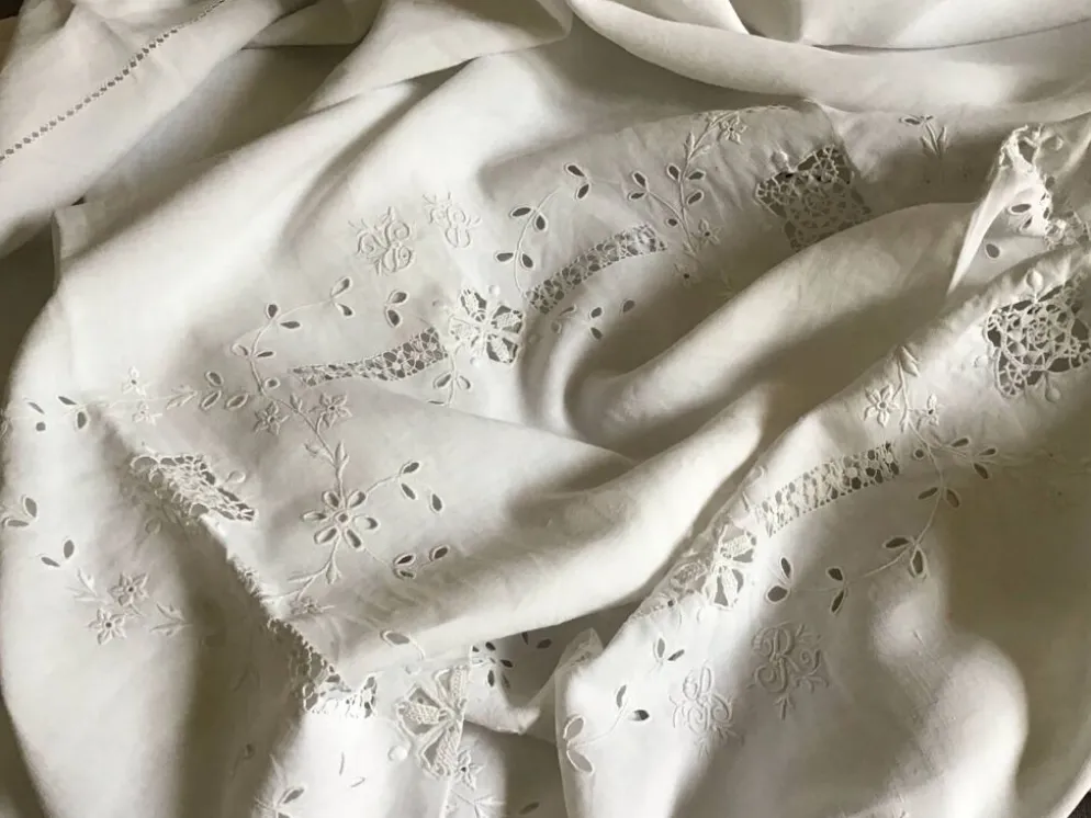 Nappe de réception en lin blanc BR 2mx2m10