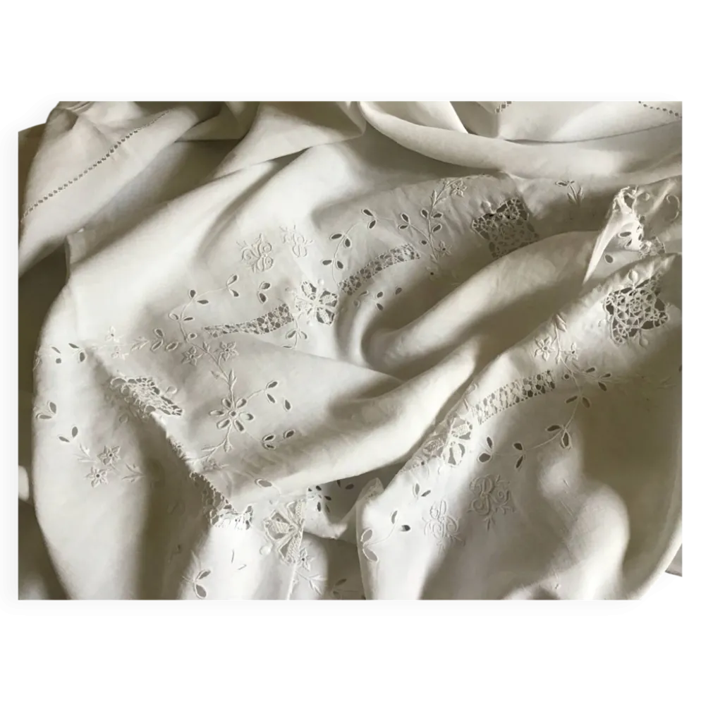 Nappe de réception en lin blanc BR 2mx2m10