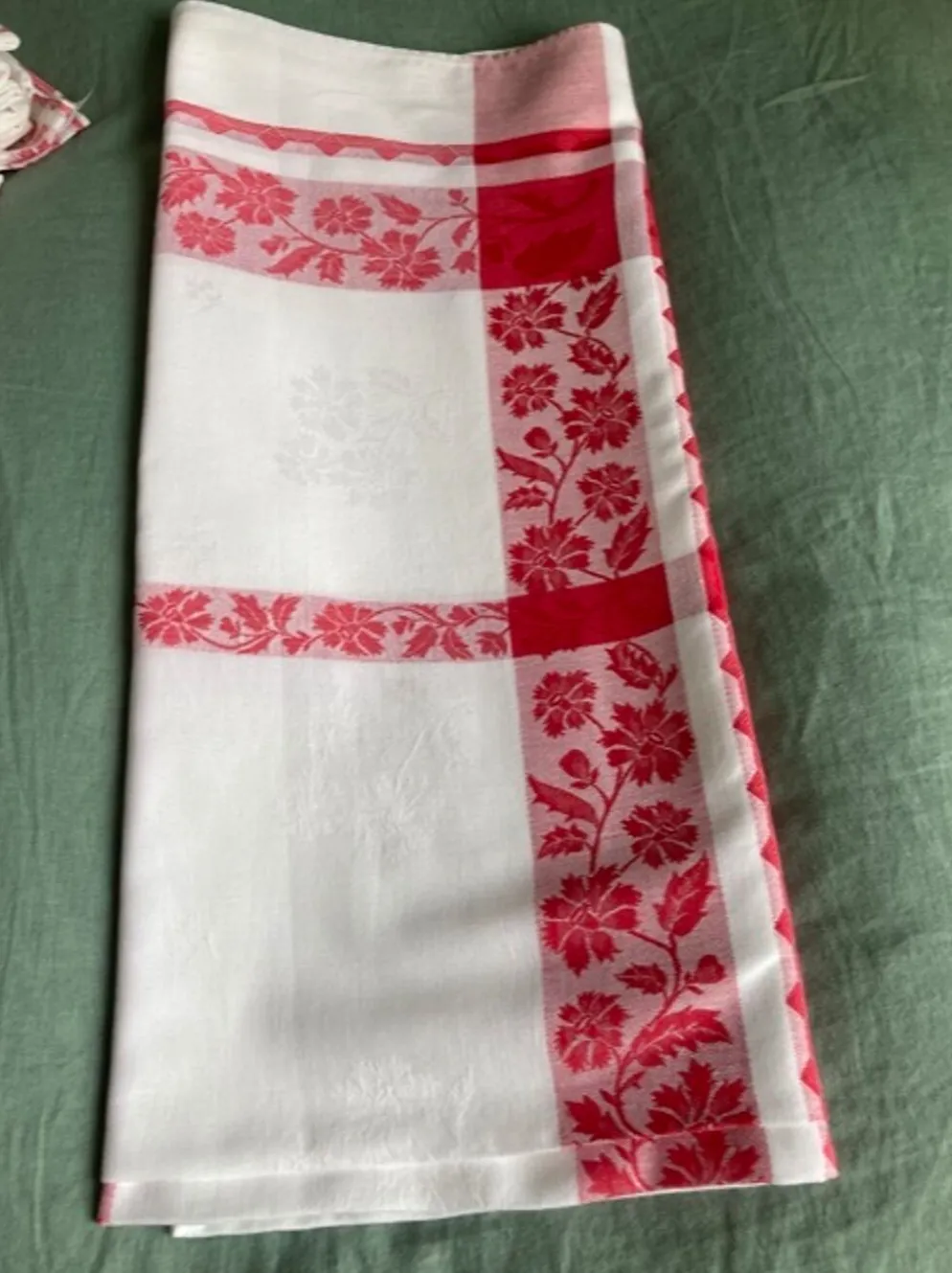 Nappe en damassé vintage