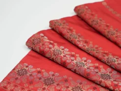 Nappe en soie cramoisie impériale