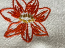 Nappe et serviettes en coton entierement faite à la main