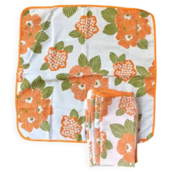 Nappe et serviettes à fleurs, années 70