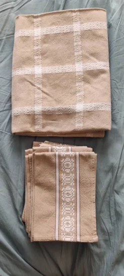 Nappe et ses 6 serviettes
