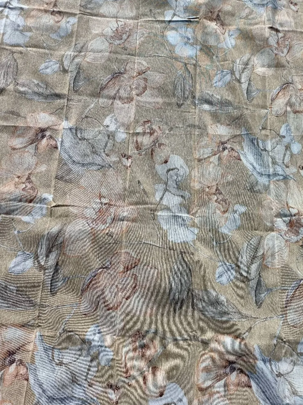 Nappe fleurie