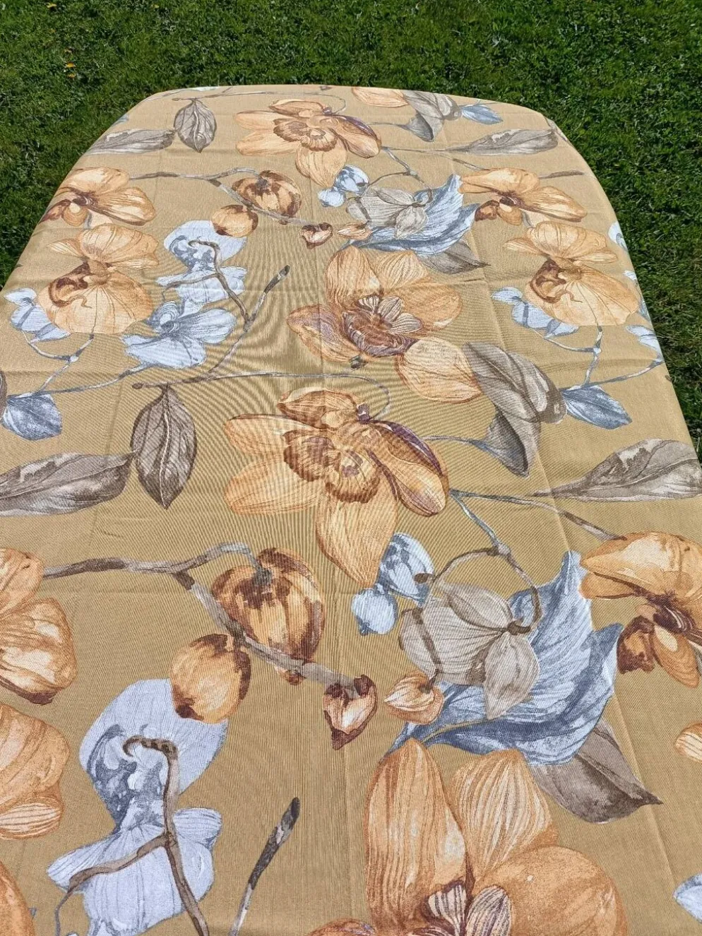 Nappe fleurie
