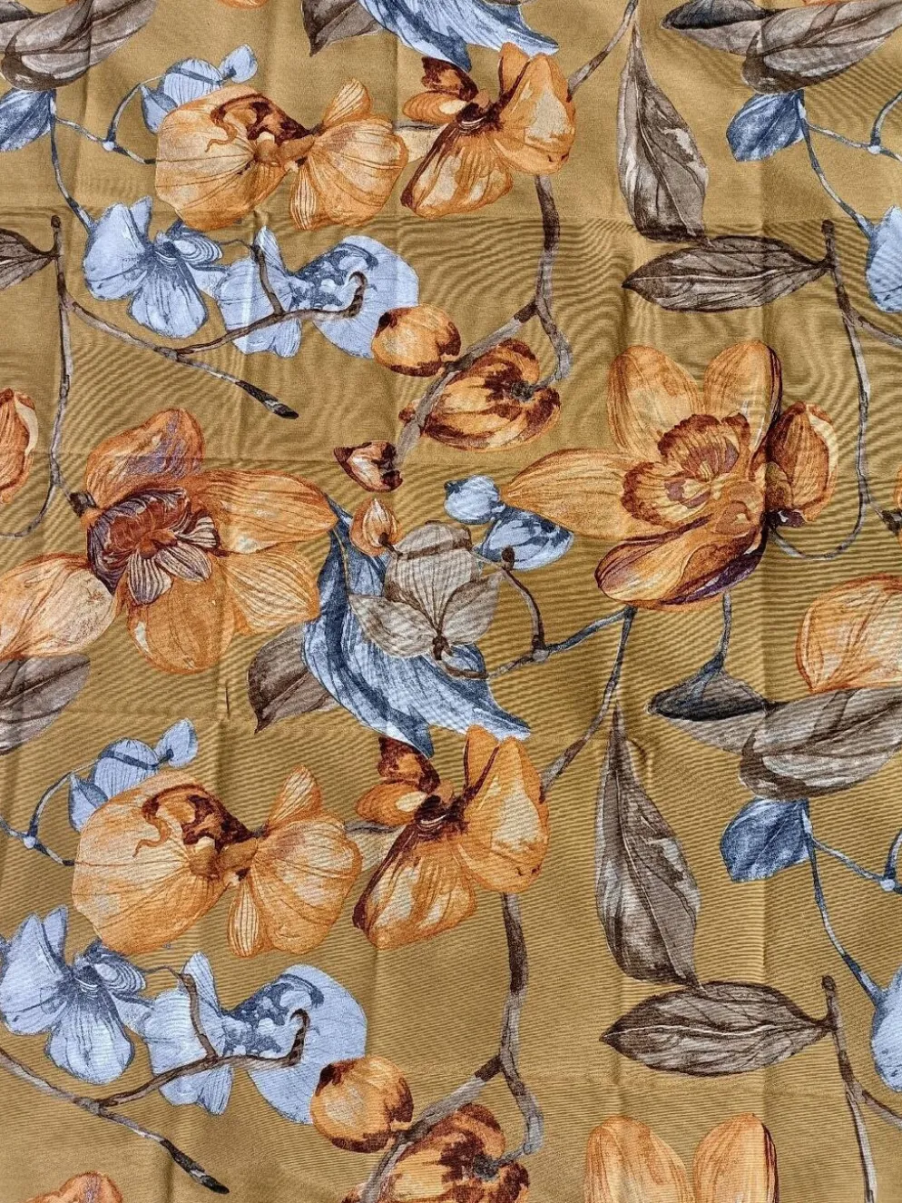 Nappe fleurie