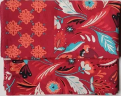 Nappe "nature imaginaire" d'inspiration indienne à motifs floral stylisé