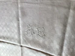 Nappe rectangle AL double broderie bord crocheté