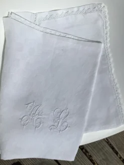 Nappe rectangle AL double broderie bord crocheté