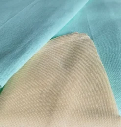 Nappe vert d'eau & 6 serviettes jaunes, France vers 1980