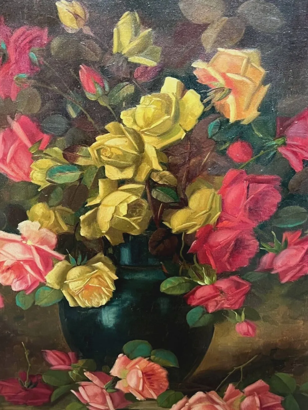 Nature morte ancienne signée avec des roses.