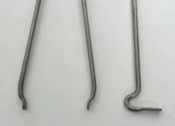 Nécessaire de Feu Design à Portant en Verre Trempé et Outils en Chrome