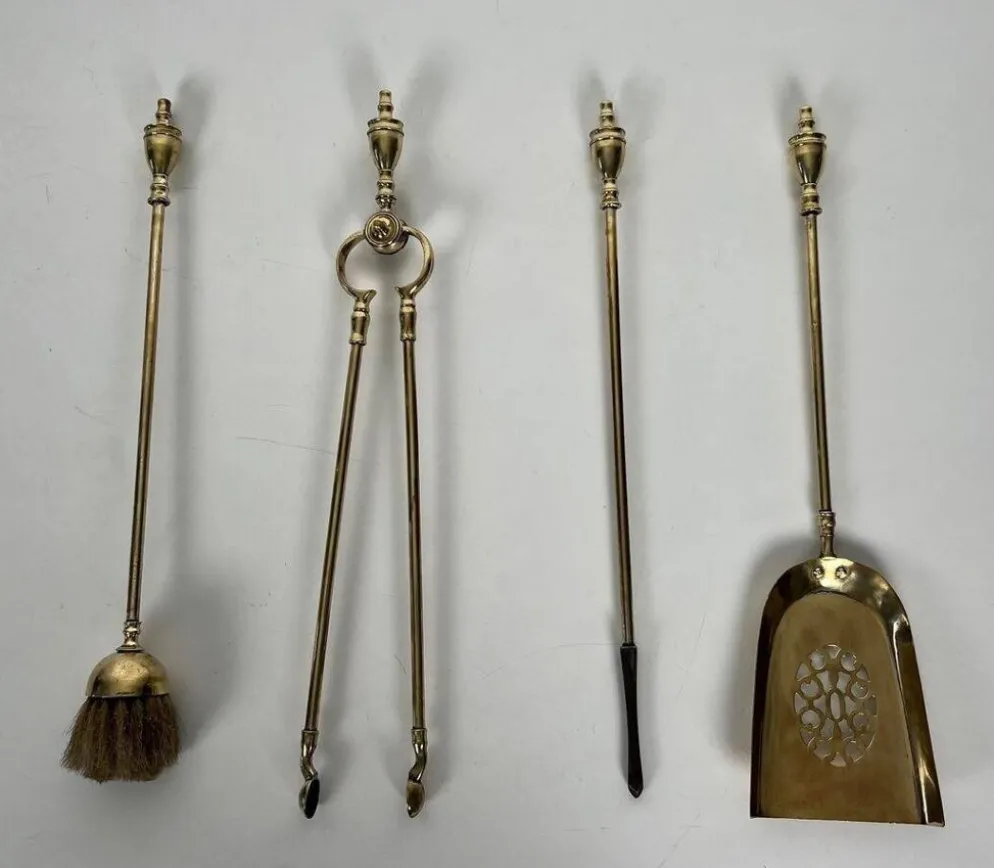 Nécessaire de Feu de Style Néoclassique en Laiton Poli à Outils à Anneaux