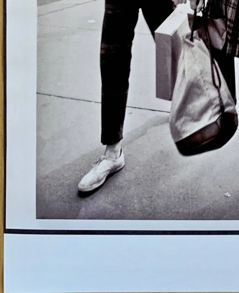 NEW YORK Années 50 – 2 jeunes femmes sur la 5°av - Élégance & Street Life