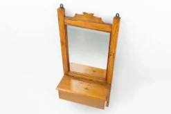 Nom de l'article : Cabinet de rasage en bois français avec miroir, années 1890
