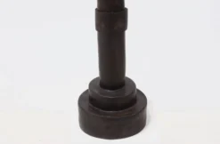 Objet cylindrique en grès brutaliste signé Studio Pottery années 1960