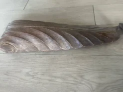 4 objets décoratifs en bois sculpté