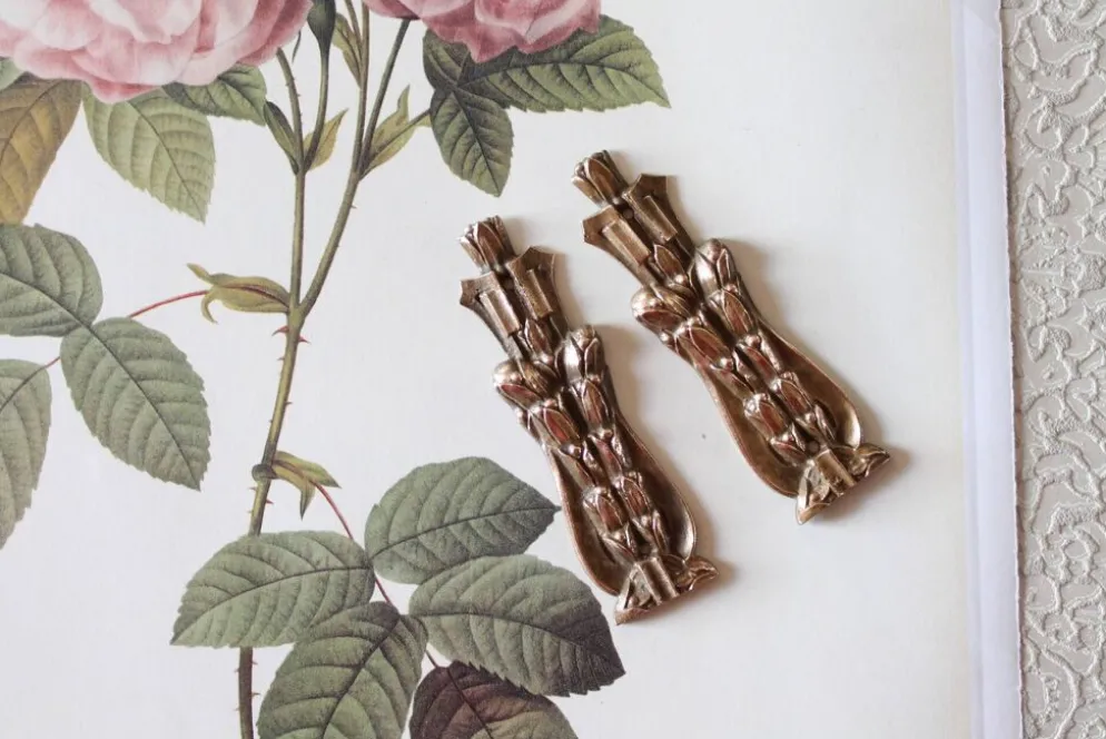 Ornements en bronze ancien