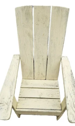 Paire d'anciens fauteuils de jardin en bois peint