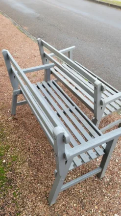 Paire de bancs de jardin parc en bois fabrication ancienne