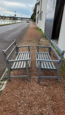 Paire de bancs de jardin parc en bois fabrication ancienne