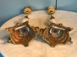 Paire de bougeoirs style Louis XVI bronze et albâtre