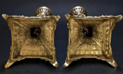 Paire de bougeoirs style Néo-Renaissance / Louis XIII
