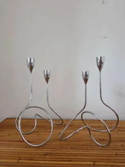 Paire de bougeoirs vintage en métal chromé