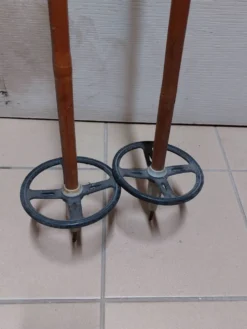 Paire de bâtons de ski vintage en bambou VM Staven - Lot 2