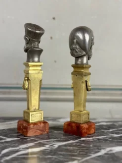 Paire de bustes d’Abyssins en nickel sur gaines en bronze doré et marbre, XIXème siècle