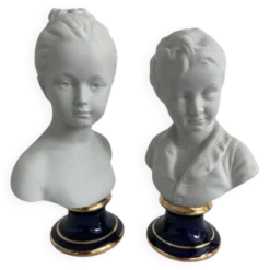 Paire de bustes en biscuit, Tharaud, Houdon, Louise et Alexandre Brongniart