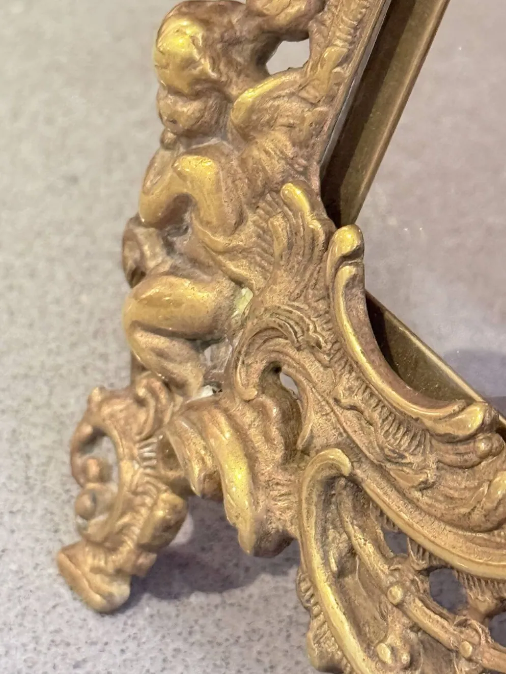 Paire de cadres en laiton doré rococo, cadres décoratifs antiques pour mur et table