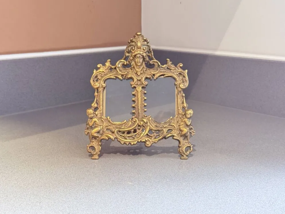 Paire de cadres en laiton doré rococo, cadres décoratifs antiques pour mur et table