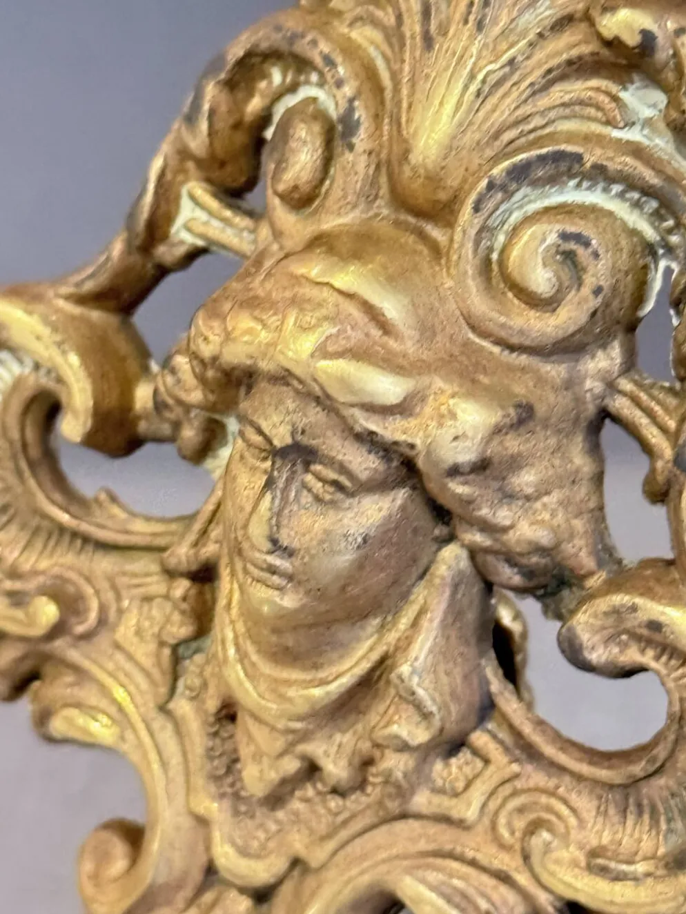 Paire de cadres en laiton doré rococo, cadres décoratifs antiques pour mur et table