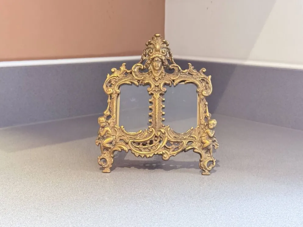 Paire de cadres en laiton doré rococo, cadres décoratifs antiques pour mur et table