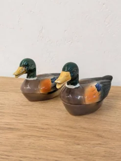 Paire de canards vintage en faïence Michel Caugant