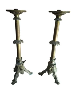 Paire de candélabres d'autel anciens en BRONZE style néogothique H 60 cm