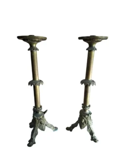 Paire de candélabres d'autel anciens en BRONZE style néogothique H 60 cm