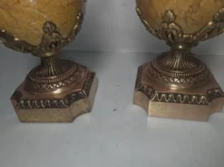 Paire de Cassolettes XIXe Napoléon III en marbre et bronze