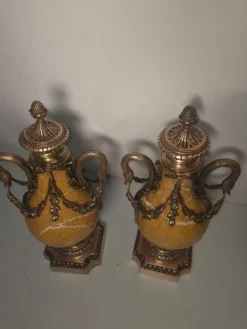 Paire de Cassolettes XIXe Napoléon III en marbre et bronze
