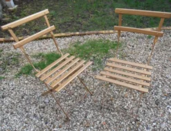 Paire de chaises pliante de jardin ou de bistrot ancienne