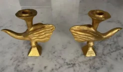 Paire de chandeliers "Colombe" en bronze doré par Pierre Casenove / Fondica