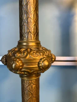 Paire de chandeliers néo-gothiques h=42cm
