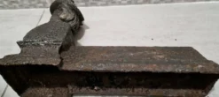 Paire de chenets anciens en fonte Bustes néo-Renaissance France fin XIXᵉ